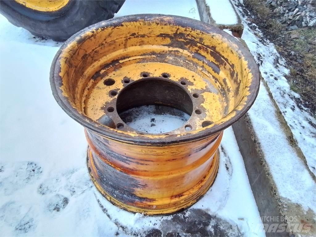 Rottne H20 24x30,5 Renkaat ja vanteet