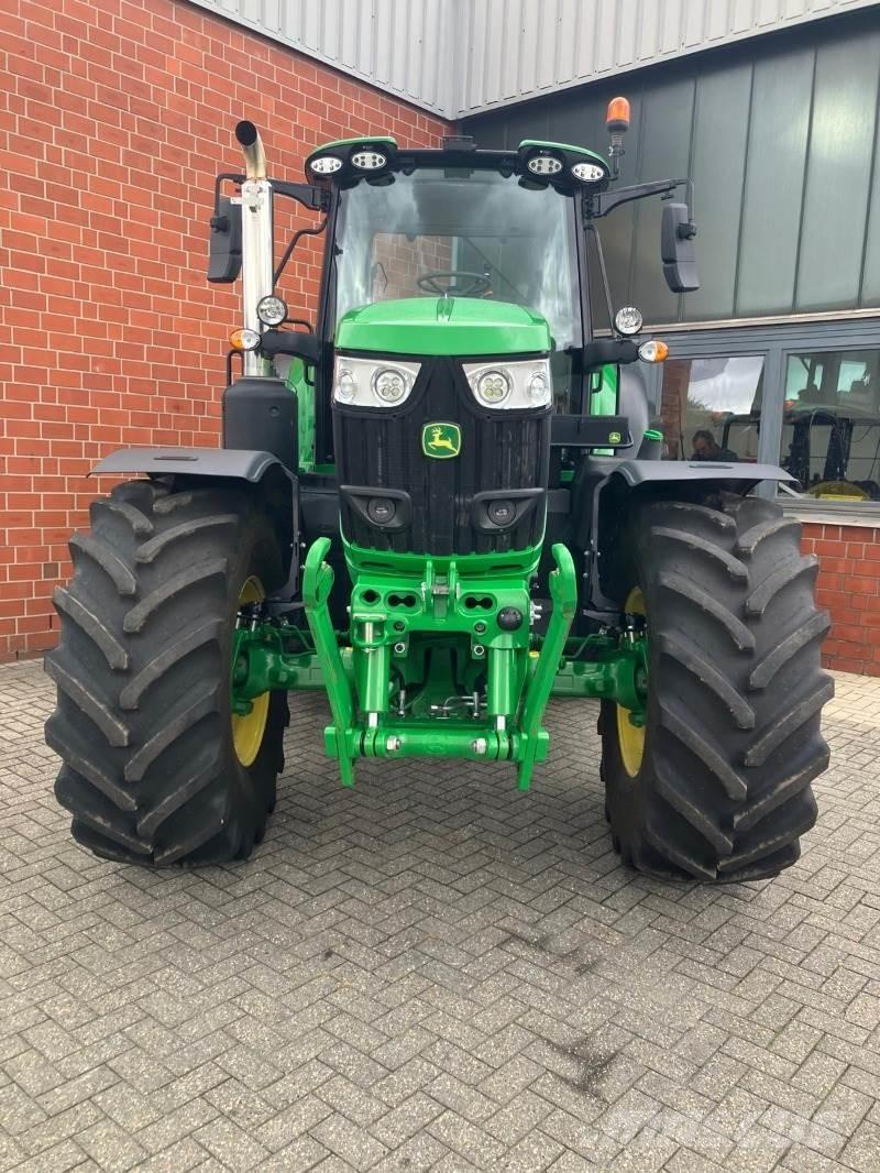 John Deere 6195M Traktorit