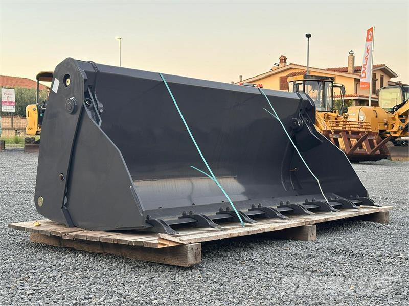 New Holland 220 Kauhat