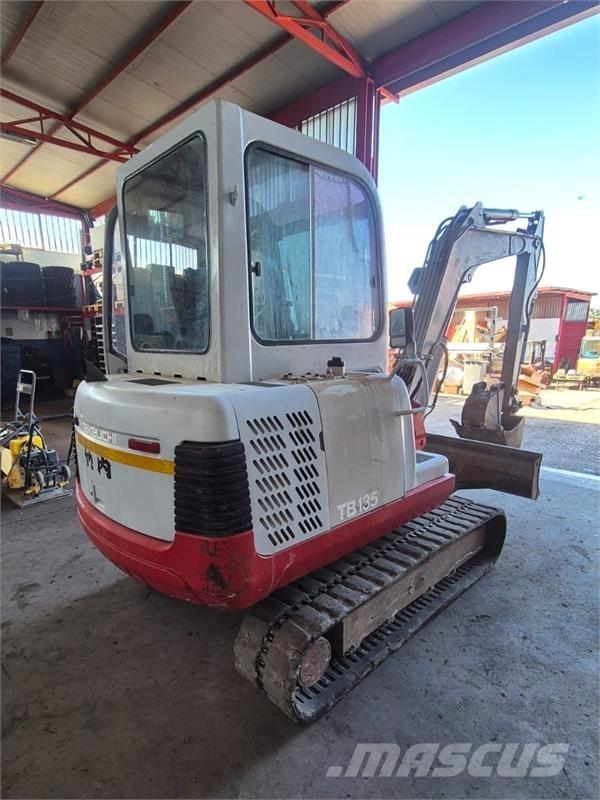 Takeuchi TB135 Minikaivukoneet < 7t