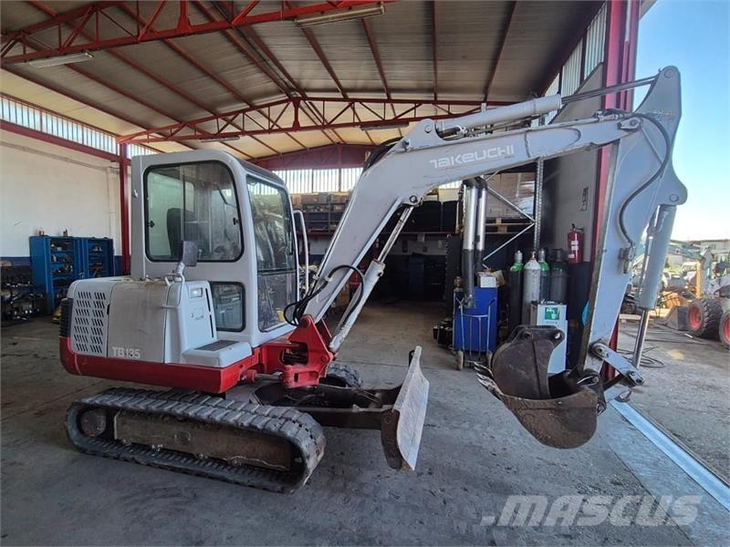 Takeuchi TB135 Minikaivukoneet < 7t
