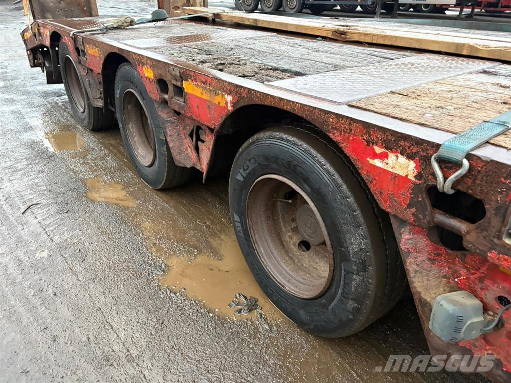 Faymonville 3aks Puoliperävaunulavetit