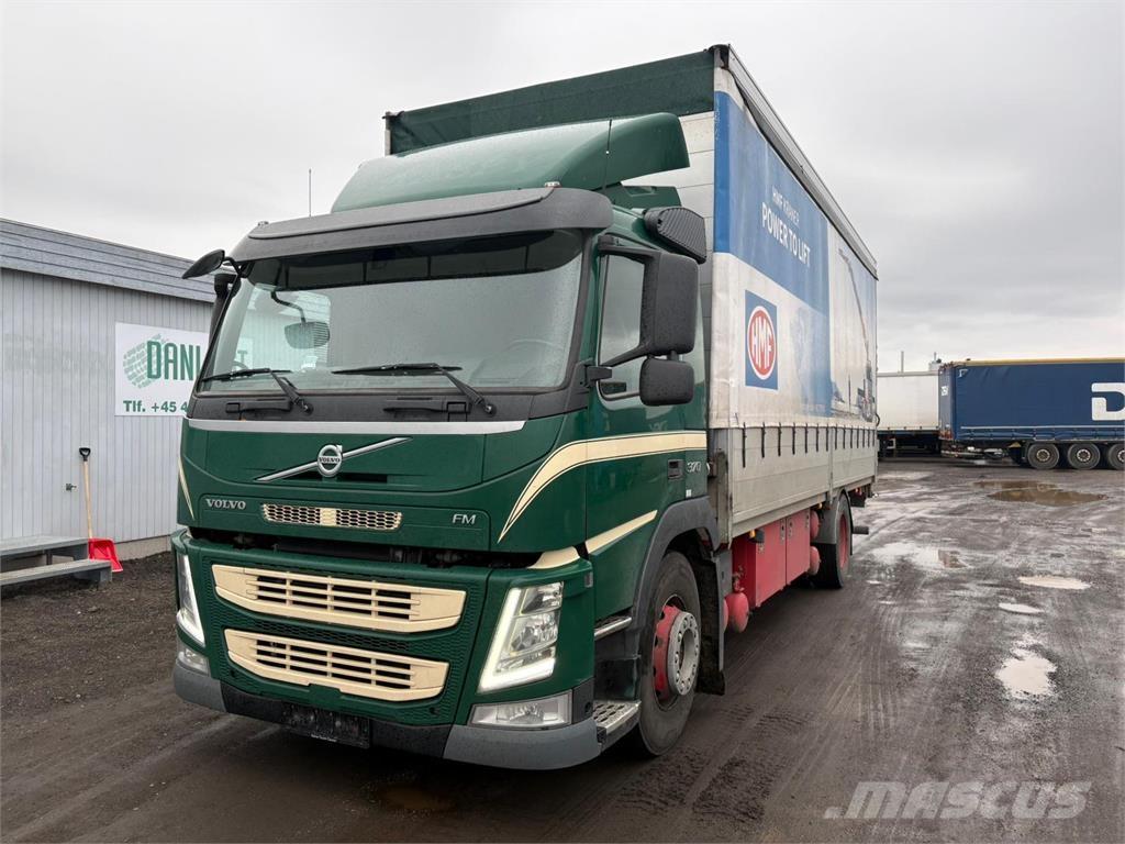 Volvo FM370 Fragtlad Pressukapelli kuorma-autot