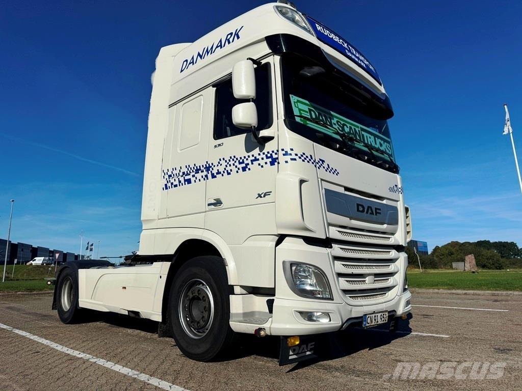 DAF XF 530 Vetopöytäautot