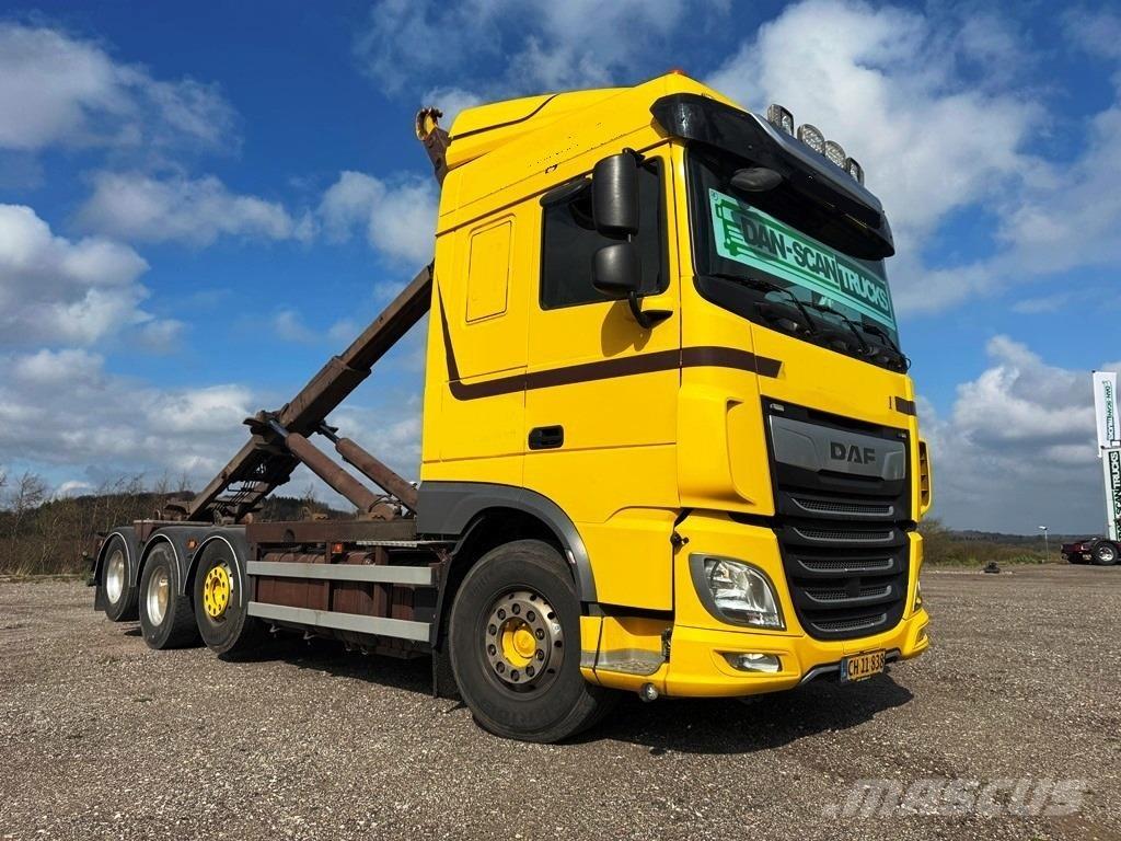 DAF XF 530 8x2-*4 Koukkulava kuorma-autot