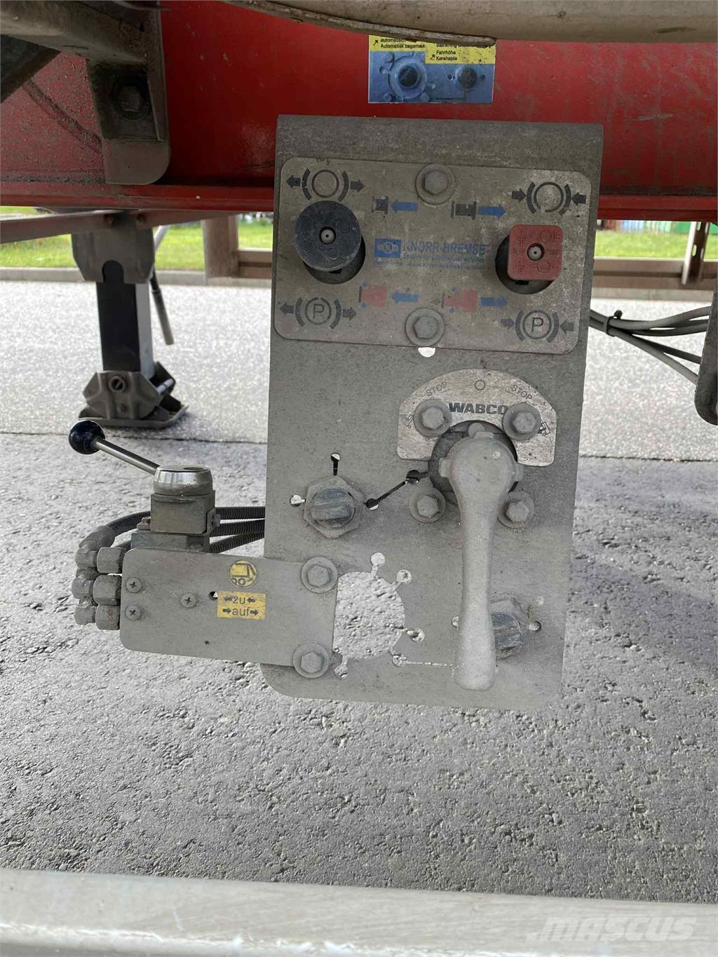 Kel-Berg 83m3 Kippipuoliperävaunut