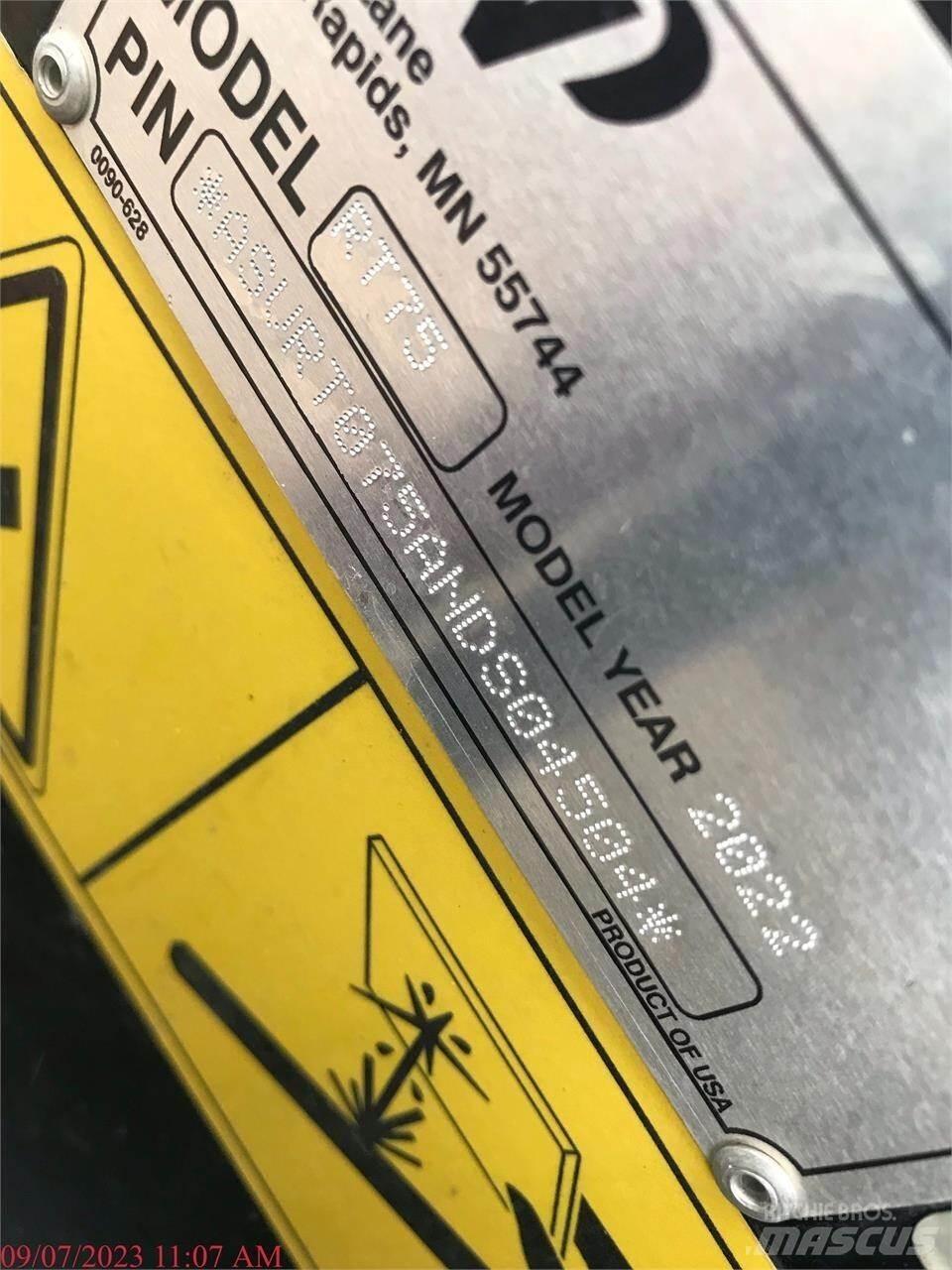 ASV POSI-TRACK RT75 Liukuohjatut kuormaajat