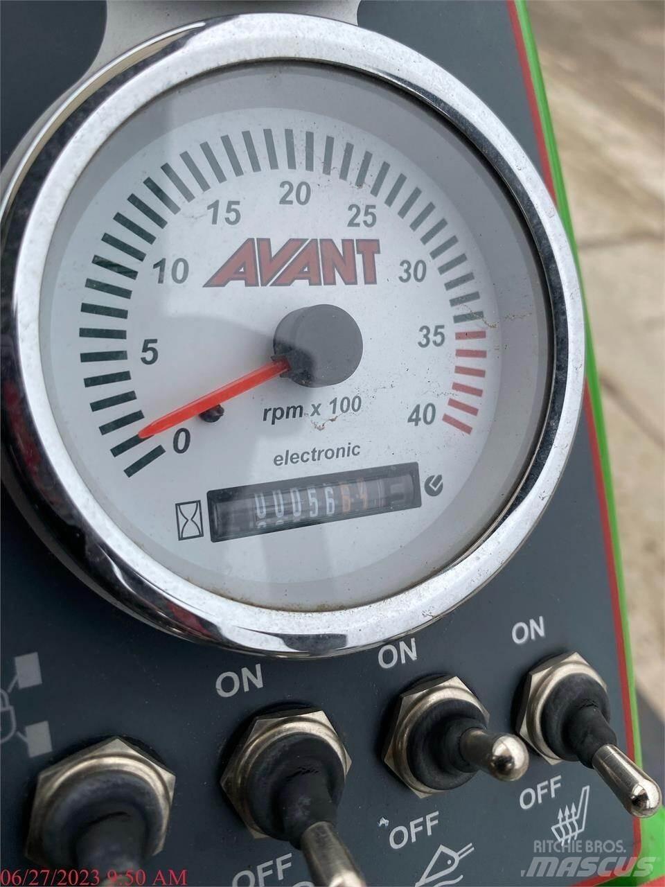 Avant 528 Pyöräkuormaajat