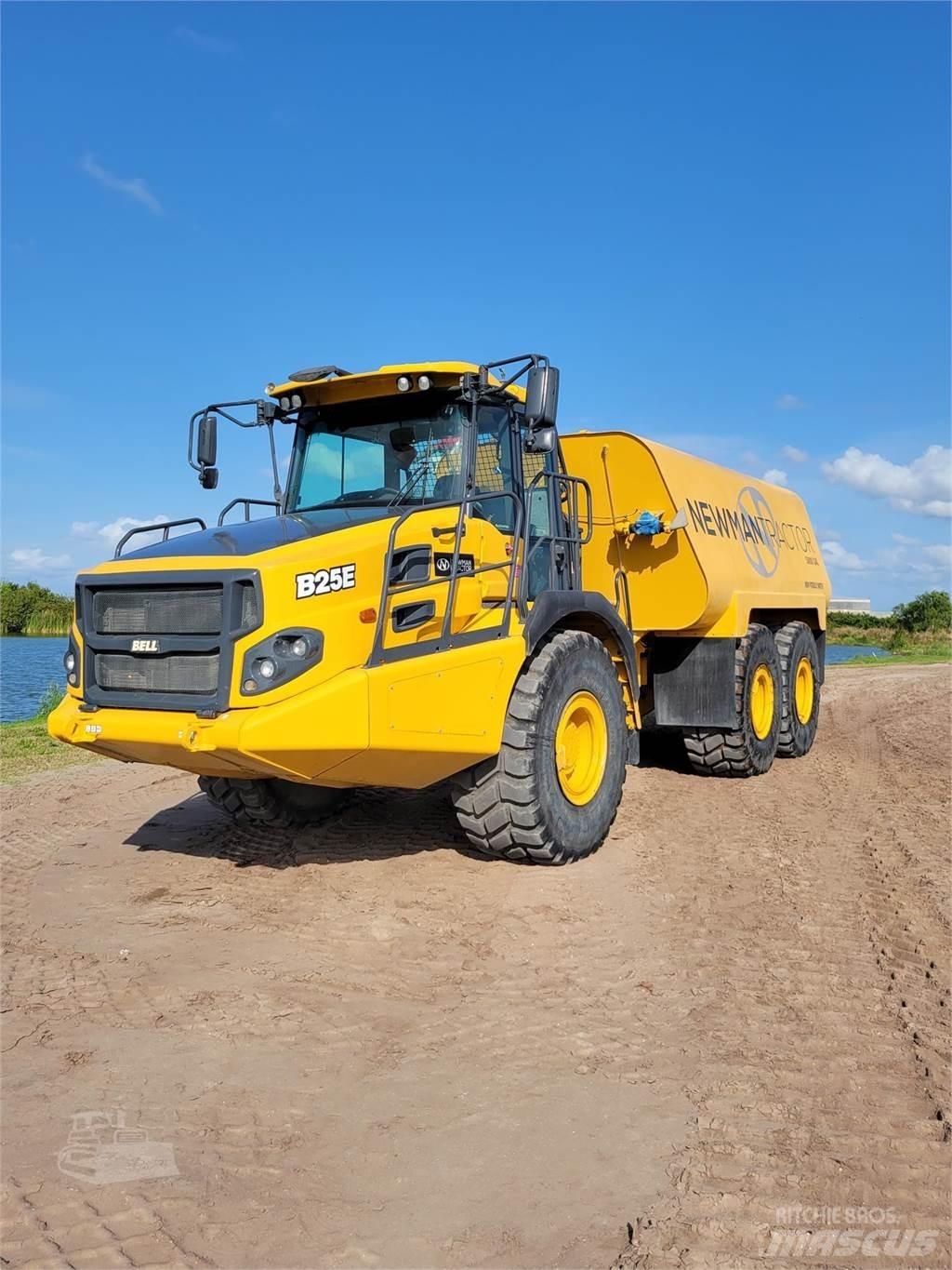 Bell B25E Vesisäiliöautot