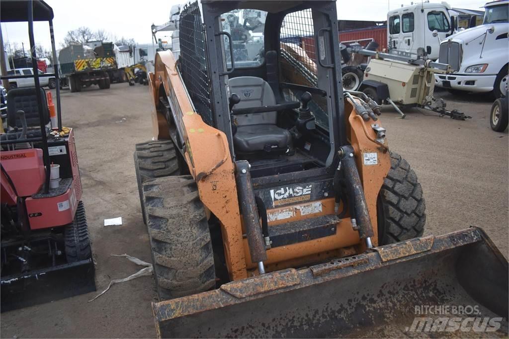 CASE SV340 Liukuohjatut kuormaajat