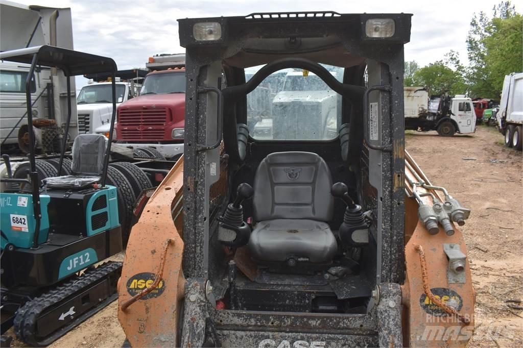 CASE TR270 Liukuohjatut kuormaajat
