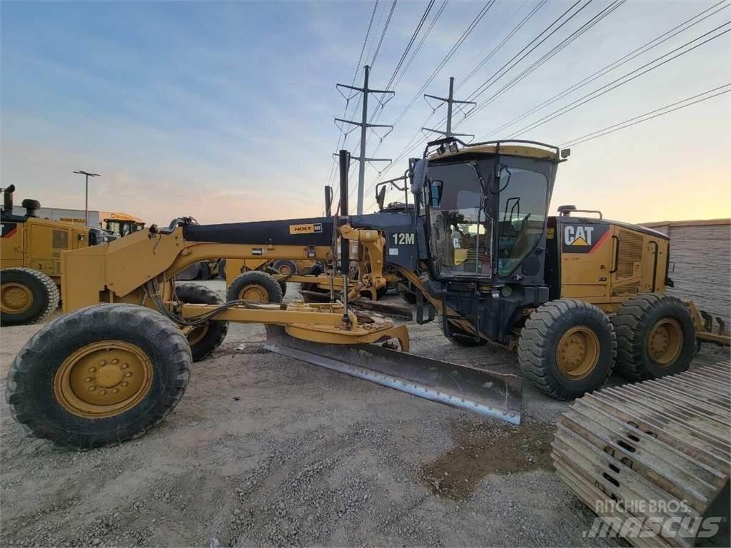 CAT 12M Tiehöylät