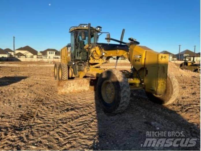 CAT 140M2 Tiehöylät