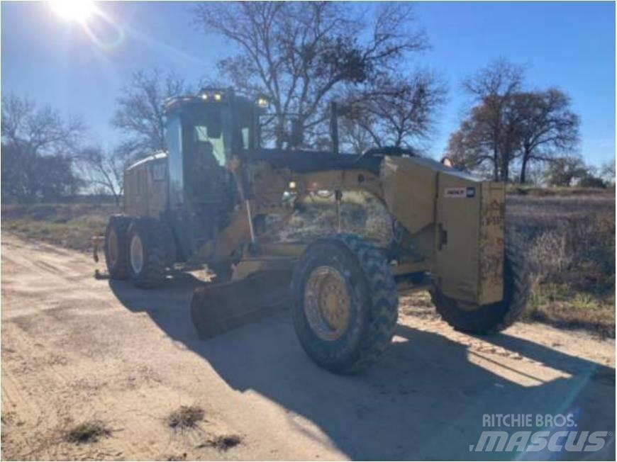 CAT 140M2 Tiehöylät