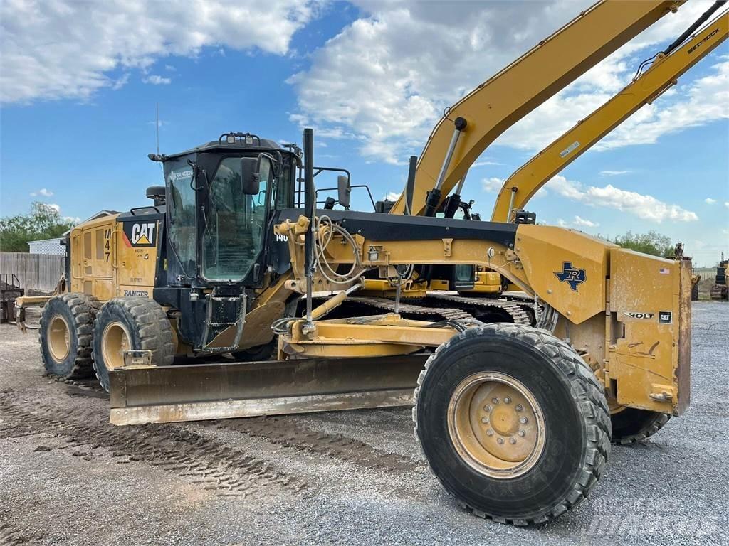 CAT 140M3 Tiehöylät