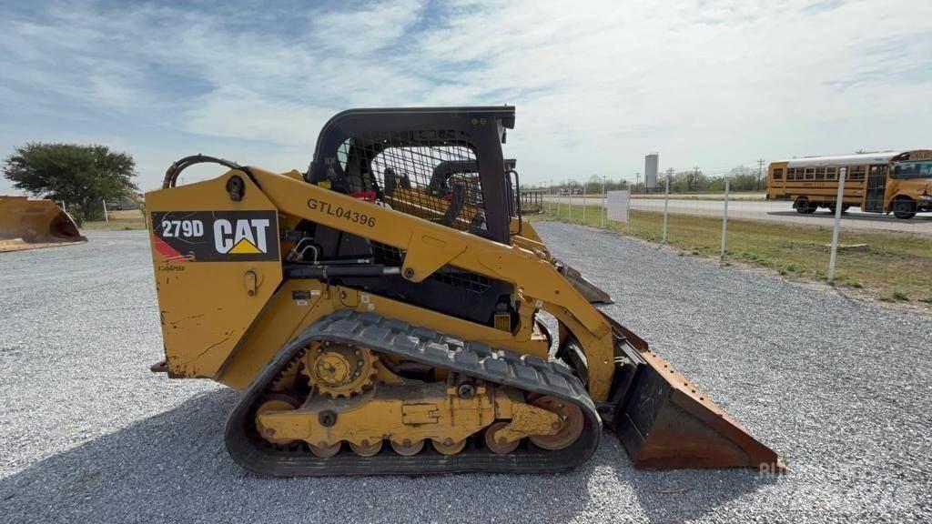 CAT 279D Liukuohjatut kuormaajat