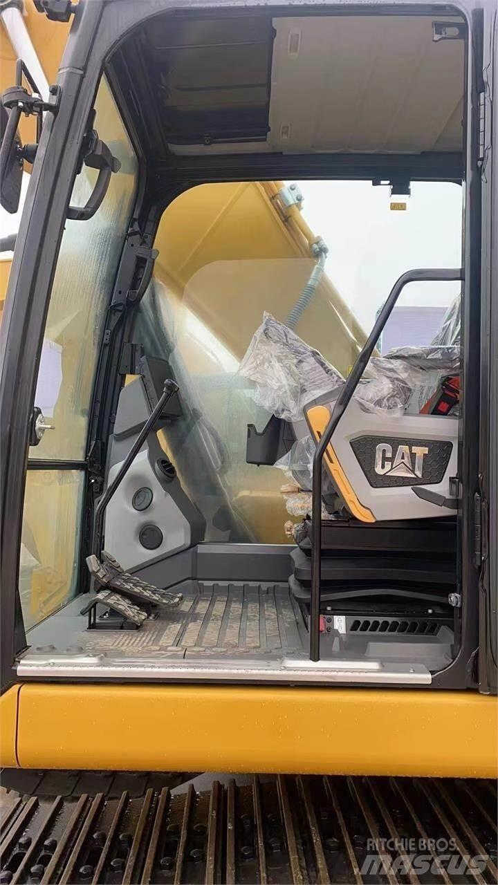 CAT 320 Telakaivukoneet