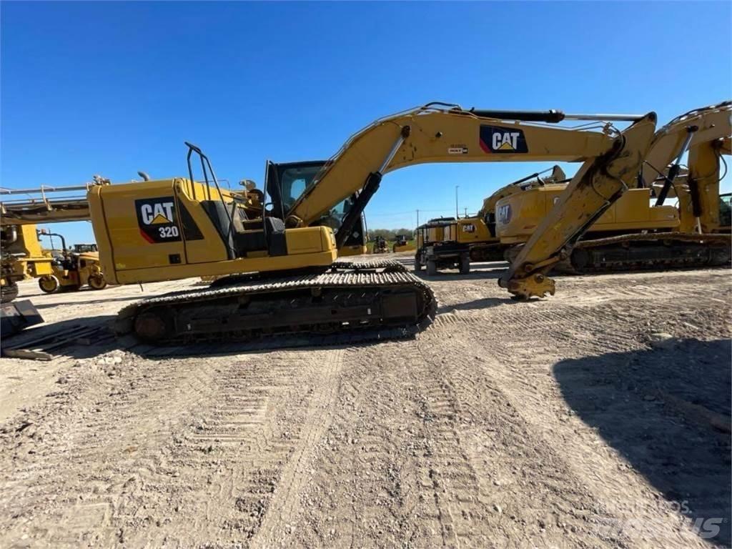 CAT 320 Telakaivukoneet