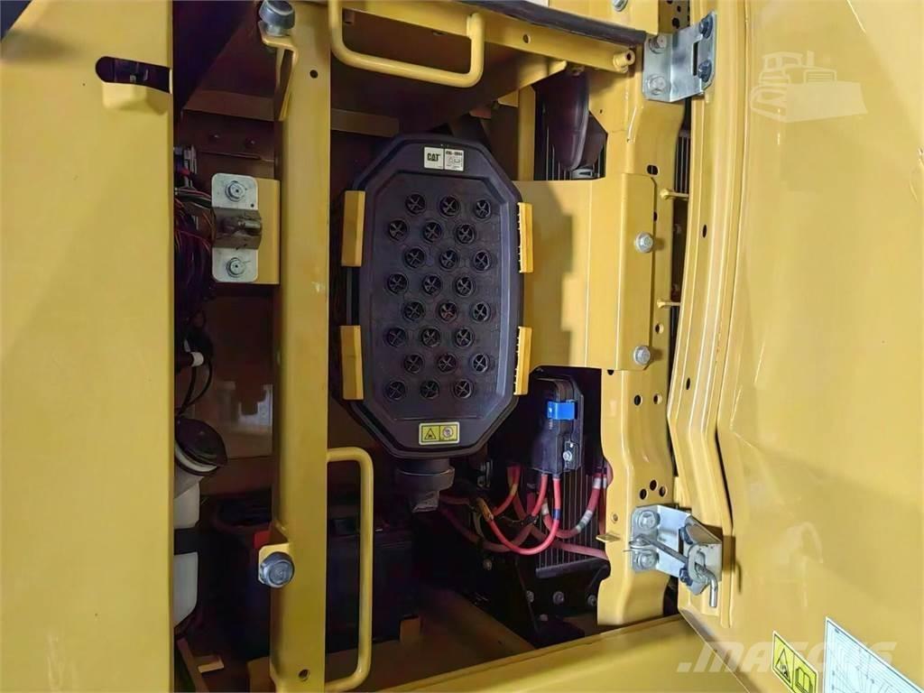 CAT 330 Telakaivukoneet