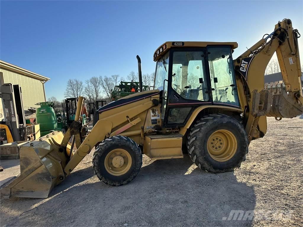 CAT 420D Kaivurikuormaajat