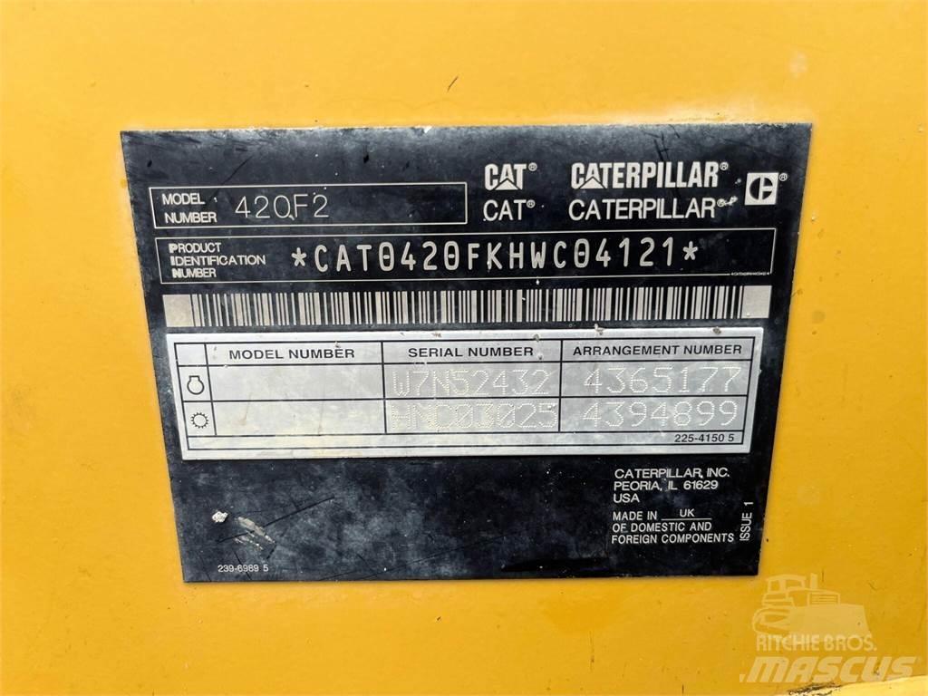 CAT 420F2 Kaivurikuormaajat