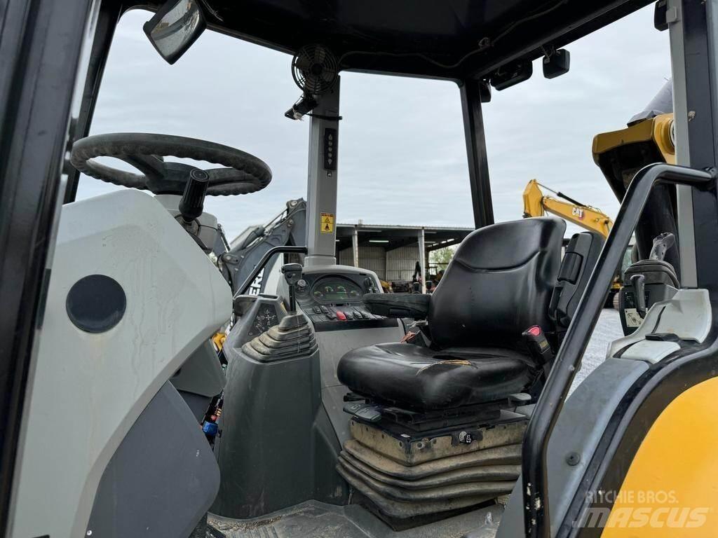 CAT 420F2 Kaivurikuormaajat