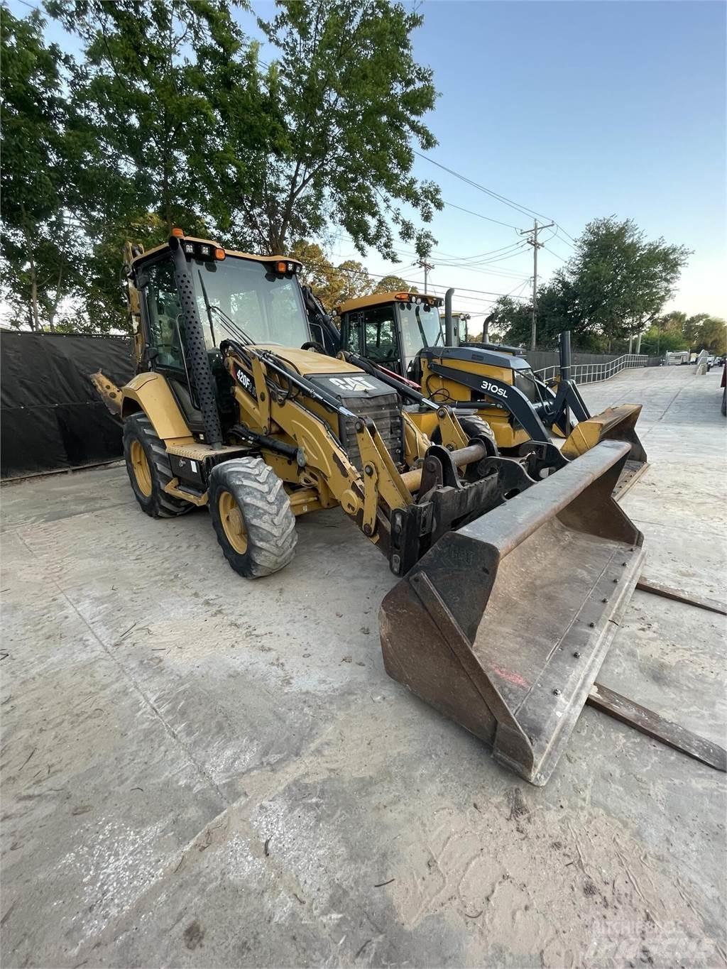 CAT 420F2 IT Kaivurikuormaajat