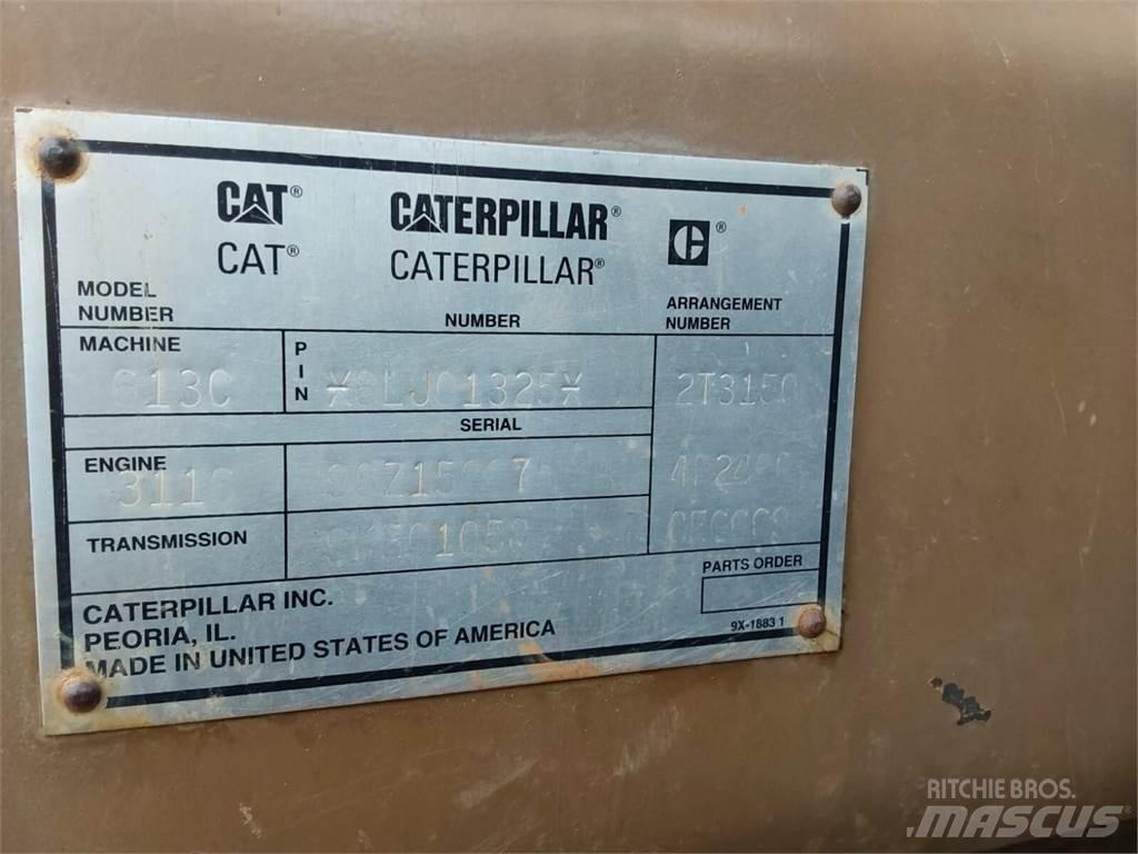 CAT 613C Säiliöperävaunut