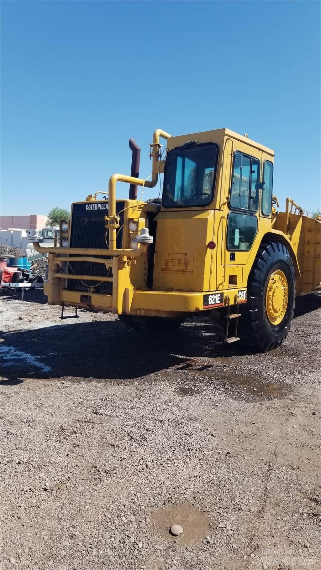 CAT 621E Säiliöperävaunut
