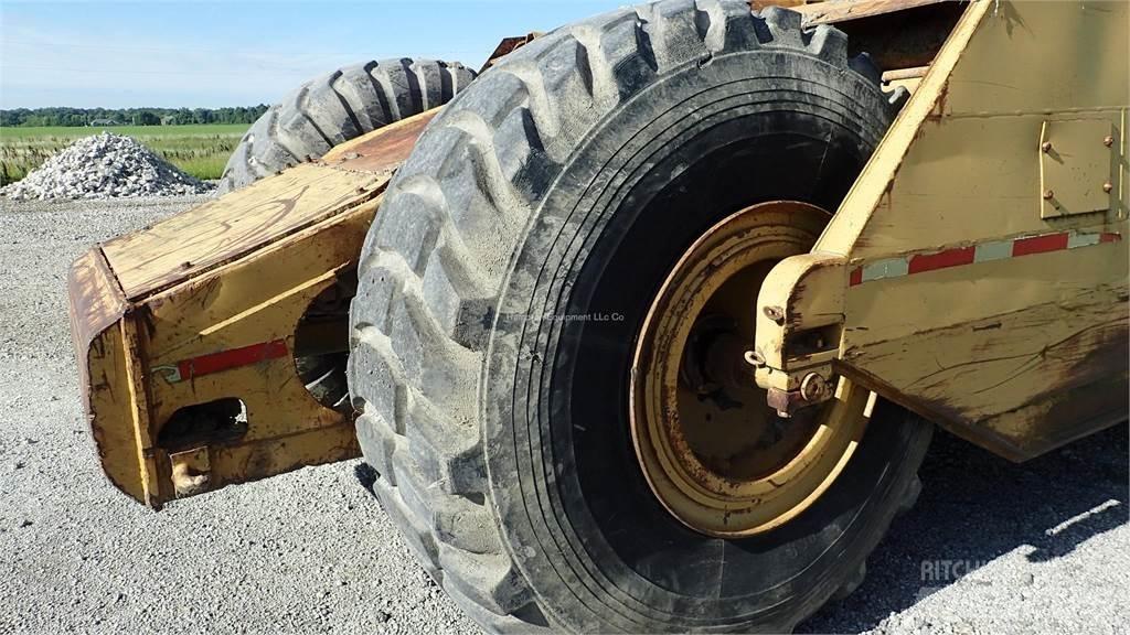 CAT 623B Kaavinvaunut