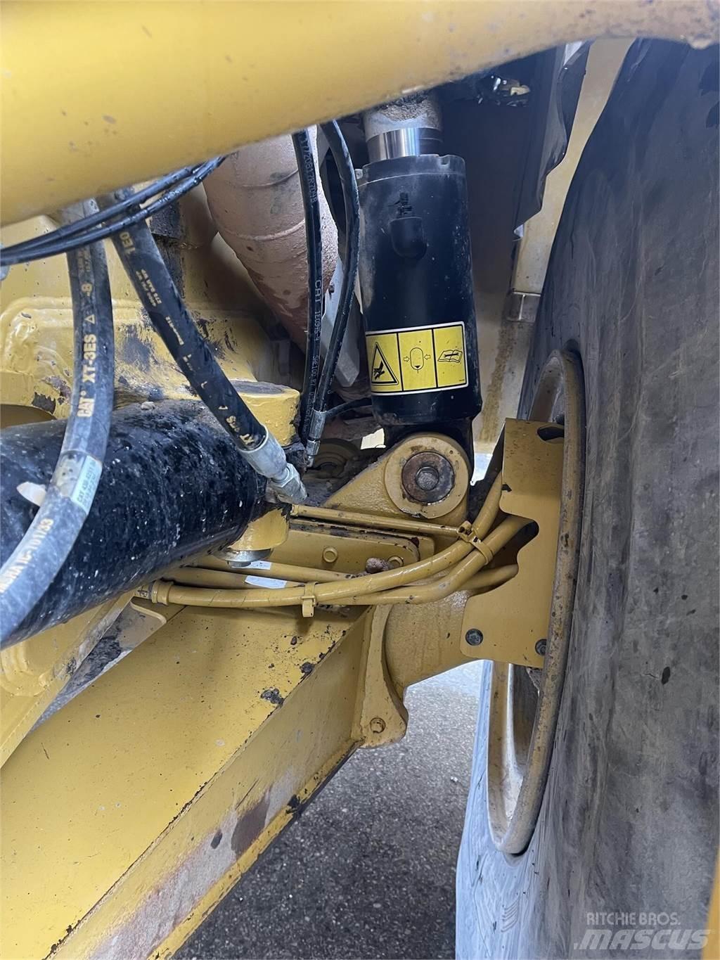 CAT 745 Dumpperit