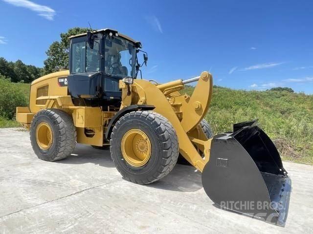 CAT 930M Pyöräkuormaajat