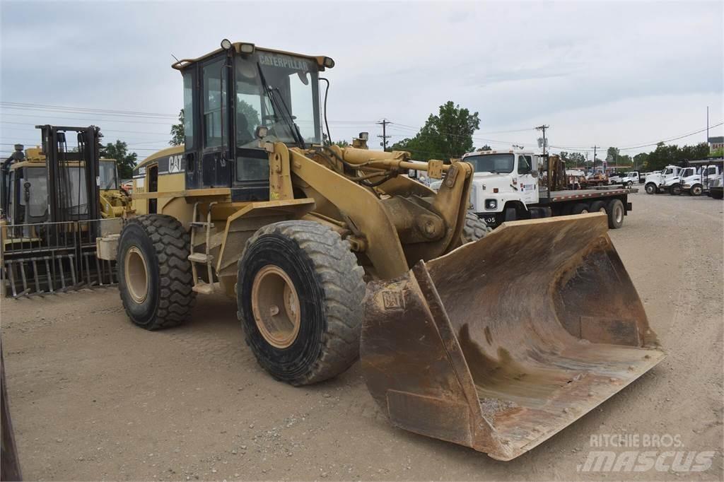 CAT 938G Pyöräkuormaajat