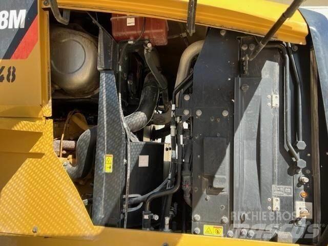 CAT 938M Pyöräkuormaajat