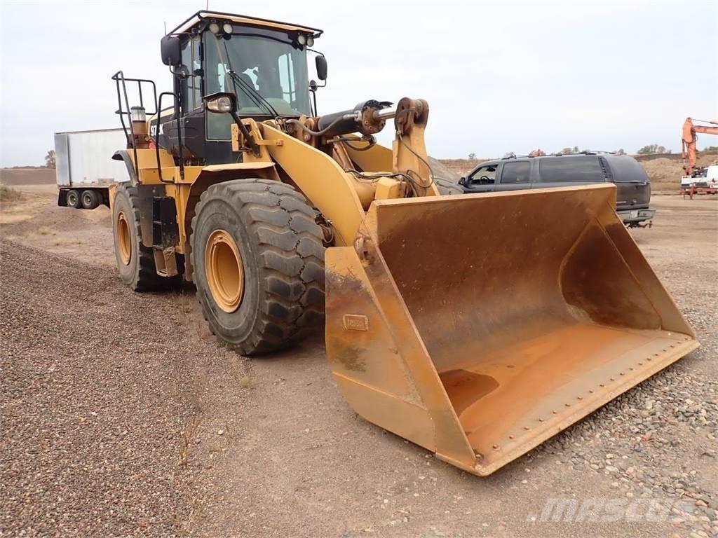 CAT 972K Pyöräkuormaajat