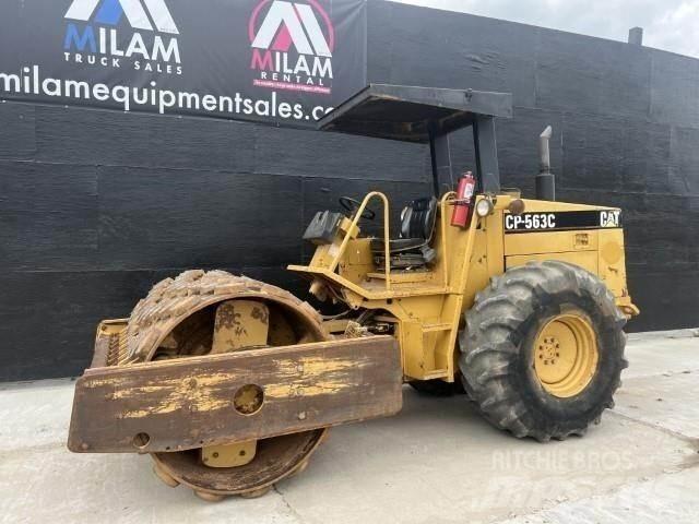 CAT CP-563C Kaatopaikkajyrät