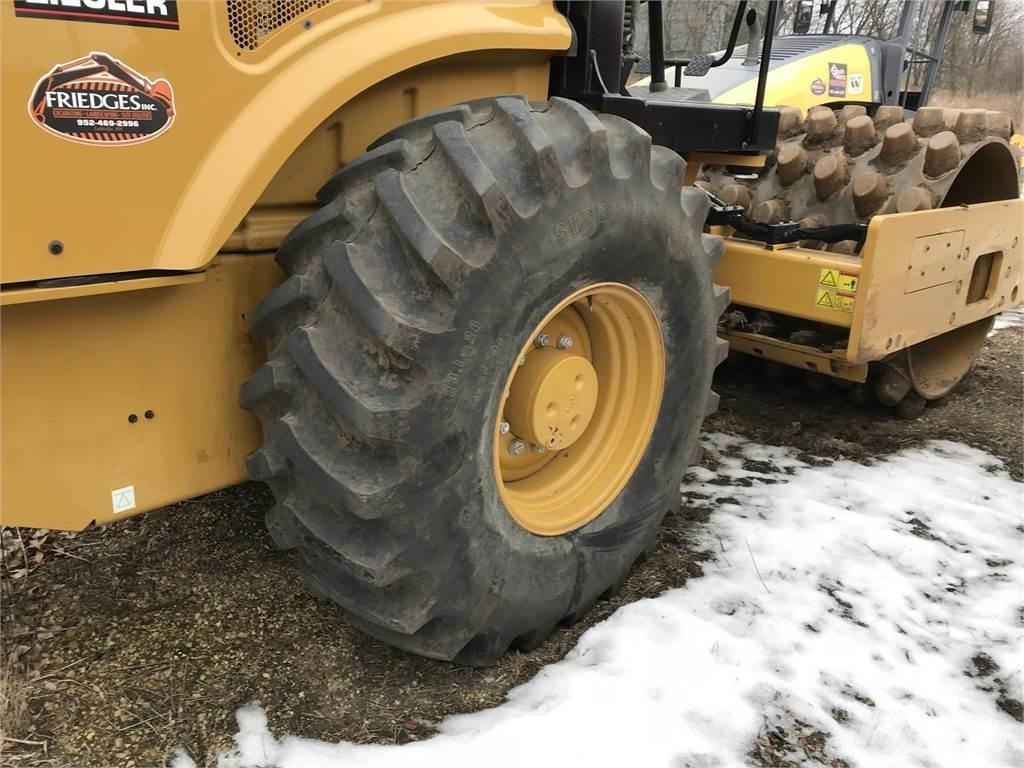CAT CP54B Kaatopaikkajyrät