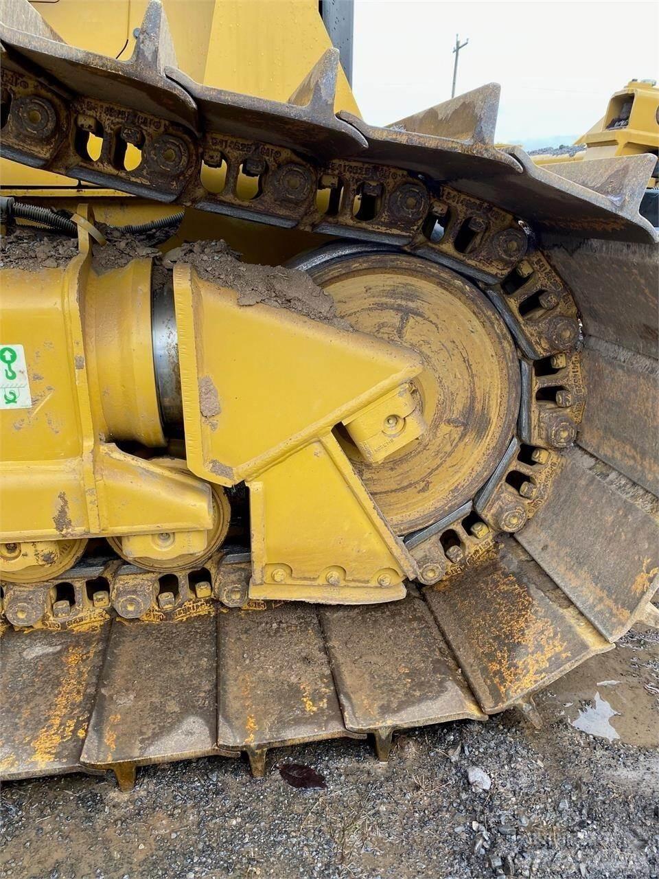 CAT D5 LGP Telaketjupuskutraktorit