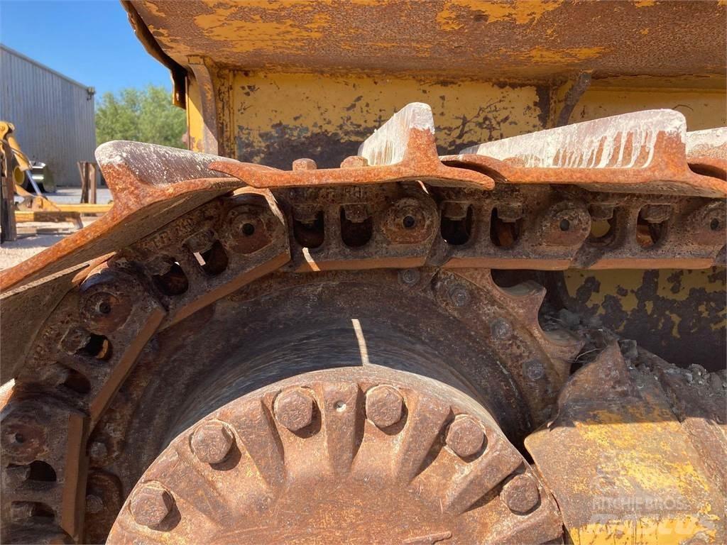 CAT D5K2 LGP Telaketjupuskutraktorit