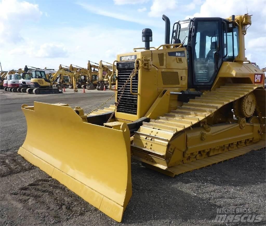 CAT D6N LGP Telaketjupuskutraktorit