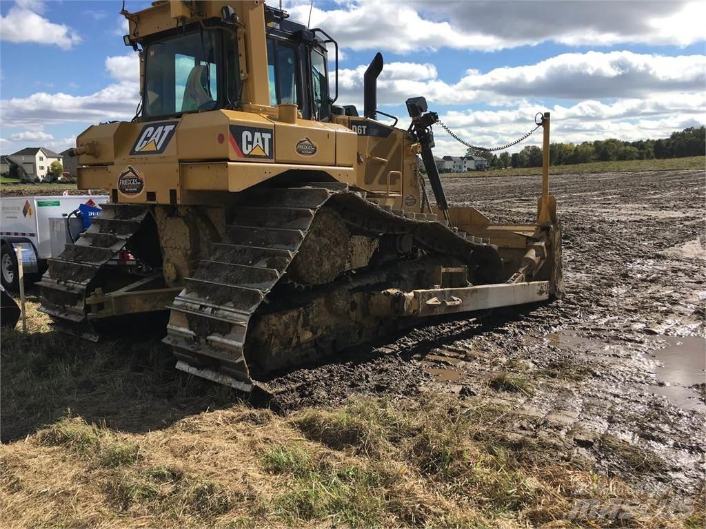 CAT D6T LGP Telaketjupuskutraktorit