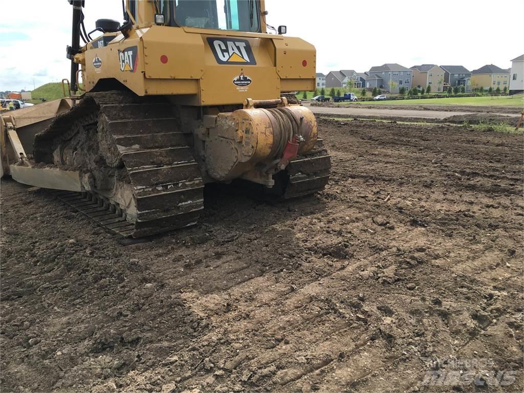 CAT D6T XW Telaketjupuskutraktorit