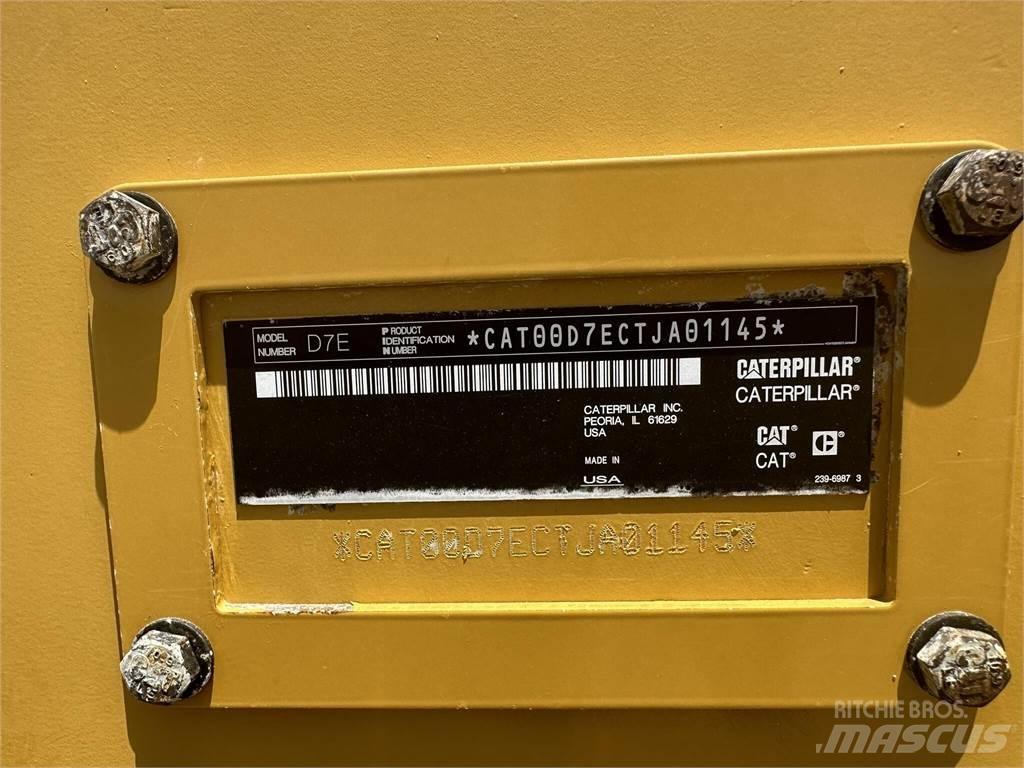 CAT D7E LGP Telaketjupuskutraktorit