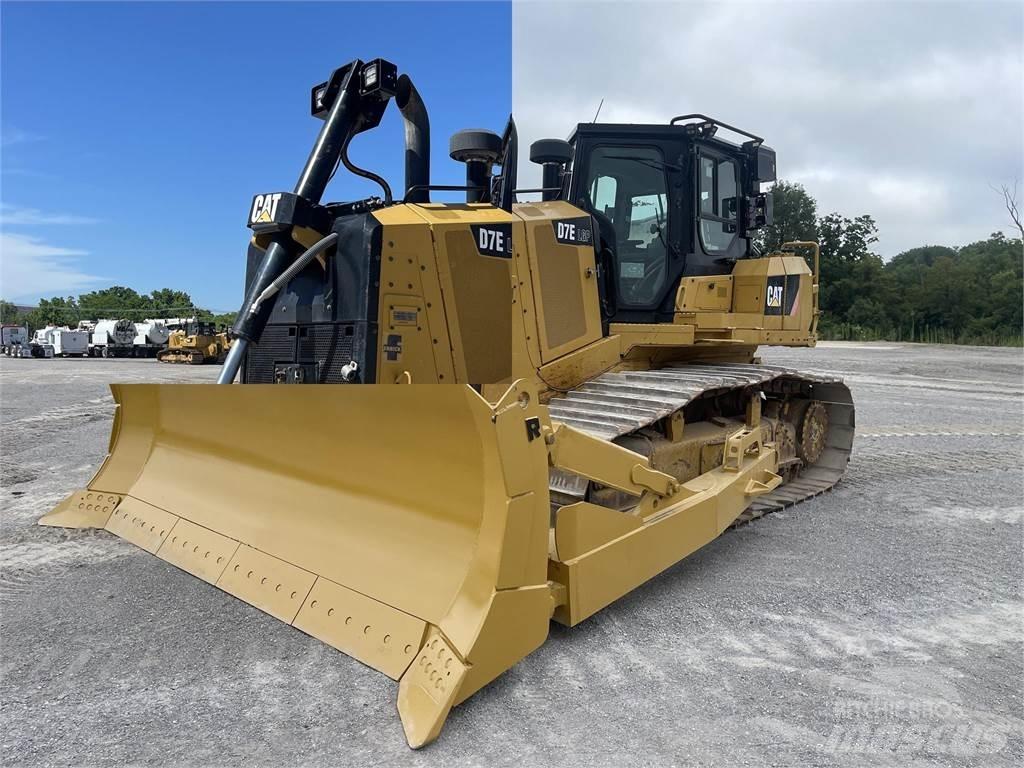 CAT D7E LGP Telaketjupuskutraktorit