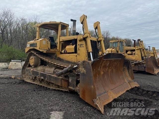 CAT D8N Telaketjupuskutraktorit