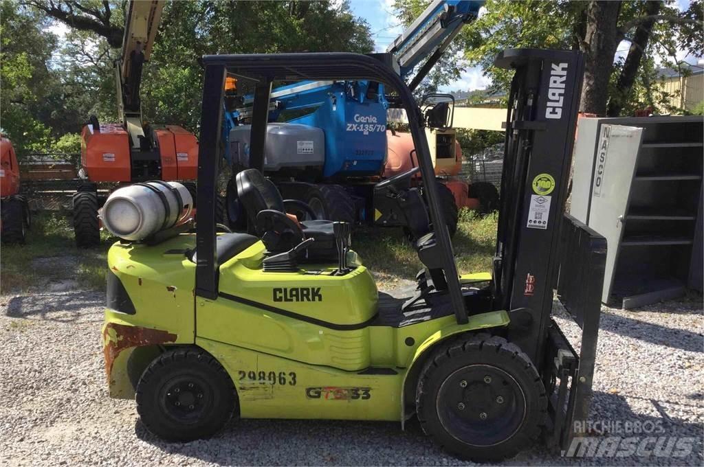 Clark GTS33L Muut haarukkatrukit