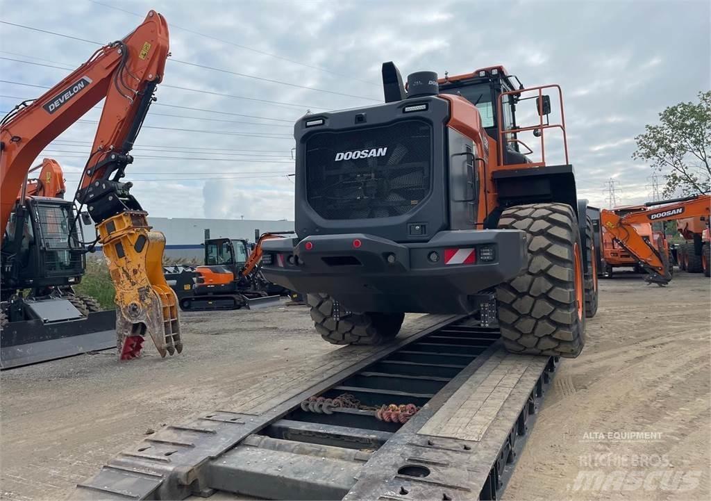 Develon DL580-7 Pyöräkuormaajat
