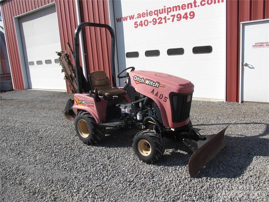 Ditch Witch RT30 Ketjukaivurit