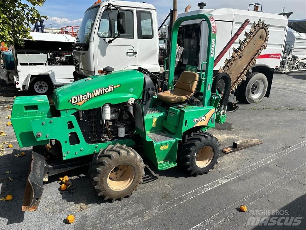 Ditch Witch RT45 Ketjukaivurit