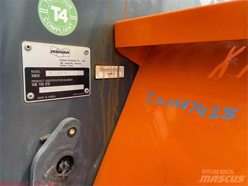 Doosan DL300-5 Pyöräkuormaajat